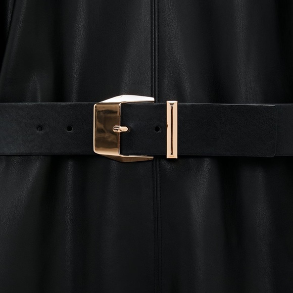 ❌SOLD❌ZARA SHOULDER PAD DRESS - Picture 5 of 5